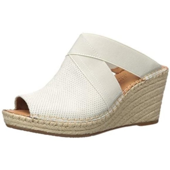 NEW Gentle Souls by Kenneth Cole Women's Colleen Mule Wedge Sandal, Cloud, 11 M - Picture 1 of 1